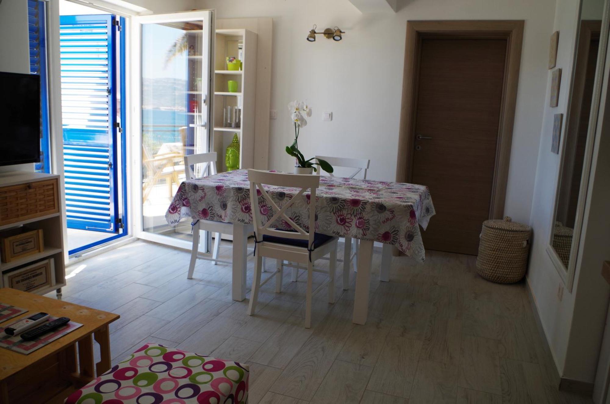 Apartments By The Sea Slatine, Ciovo - 14158 ห้อง รูปภาพ